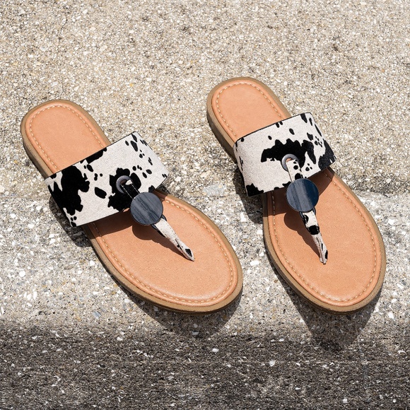 Pierre Dumas Shoes - Black Cow Print Slide Thong Sandals size 10